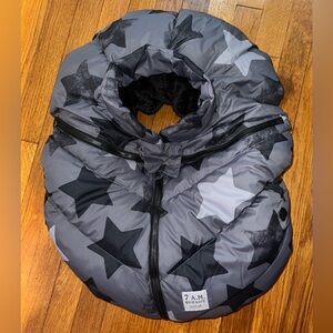 7AM enfant Black and Grey car seat cocoon/cover